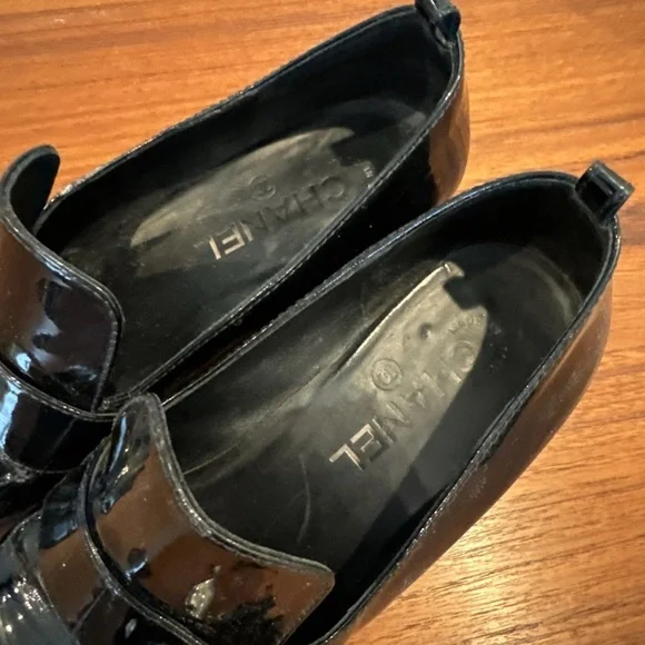 CHANEL Loafers Patent Leather Black Heeled Loafers Size 37 US 6.5/7 Women’s - Picture 12 of 12